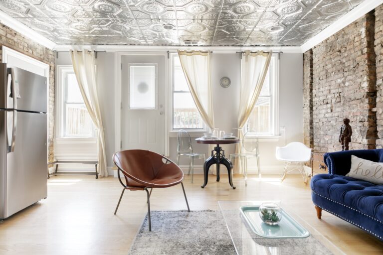 Chicago Airbnbs for Business Travel