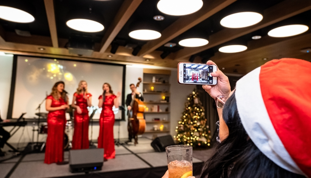 Capturing the Moment - Live Entertainment at Convene Sancroft St. Paul's Christmas Showcase