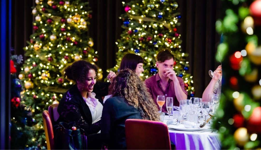 Seated Reception Dinner at etc.venues Holiday Showcase